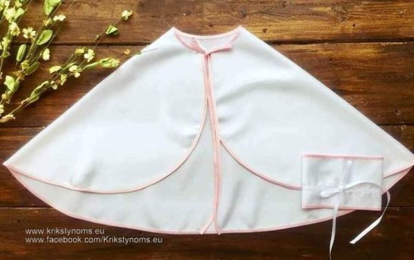 Skraistė atlasas rožiniu apsiuvimu