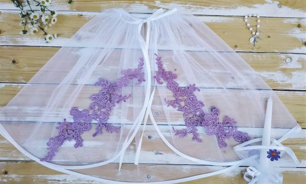 Krikštynų skraistė - šviesiai violetinės gėlės