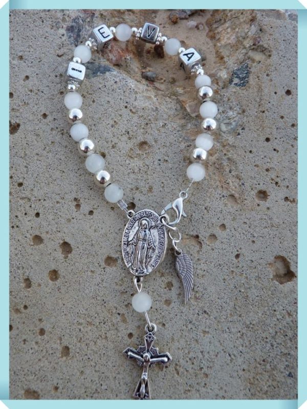 Baltoji katės Akis rožantėlis - apyrankė