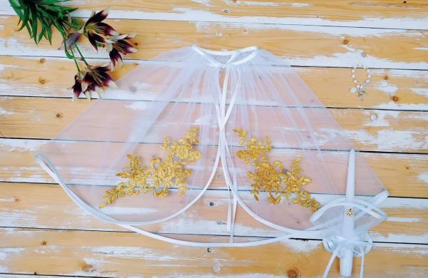 Krikštynų skraistė - auksinės gėlės