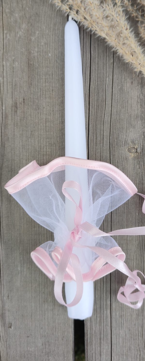 Tiulio, rožinės spalvos apsiuvimu žvakės papuošimas