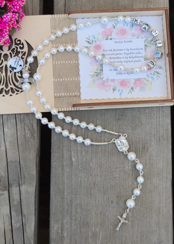 Perliukų rožančius su Angelo sargo medalionu